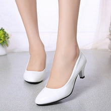 Load image into Gallery viewer, leather Low Heels Women Professional  Shallow Mouth Work Shoes