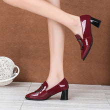 Load image into Gallery viewer, Leather Shoes Female 2020 Spring Thick With Square Head Deep Mouth