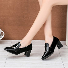 Load image into Gallery viewer, Leather Shoes Female 2020 Spring Thick With Square Head Deep Mouth