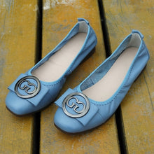 Load image into Gallery viewer, 2020 new autumn leather ladies flat soft breathable Non-slip women shoes