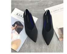 Load image into Gallery viewer, Loafers shoes Soft Sole 3D Wool Knitted Pregnant Moccasins women