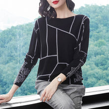 Load image into Gallery viewer, Fashion Women Geometry Print Sweater Autumn winter Pullovers high quality Knitted sweaters
