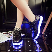 Load image into Gallery viewer, 7ipupas Led shoes Fashion Zapatos Hombre Led Light Shoe for unisex