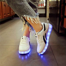 Load image into Gallery viewer, 7ipupas Led shoes Fashion Zapatos Hombre Led Light Shoe for unisex