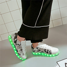 Load image into Gallery viewer, 7ipupas Led shoes Fashion Zapatos Hombre Led Light Shoe for unisex